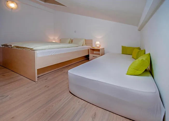 Marko Πανσιόν