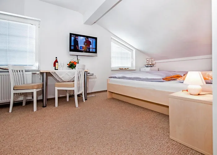 Πανσιόν Marko 3*