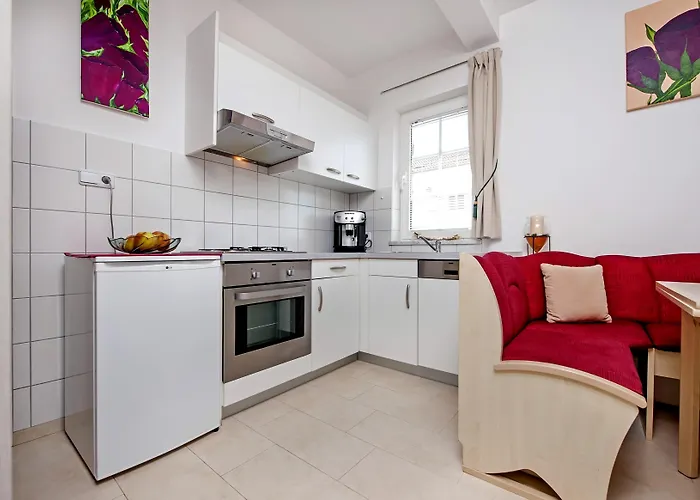 Marko Πανσιόν 3*