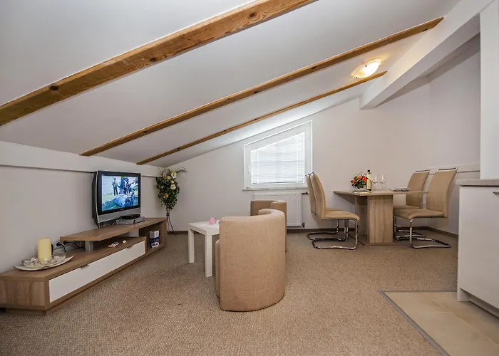 Πανσιόν Marko